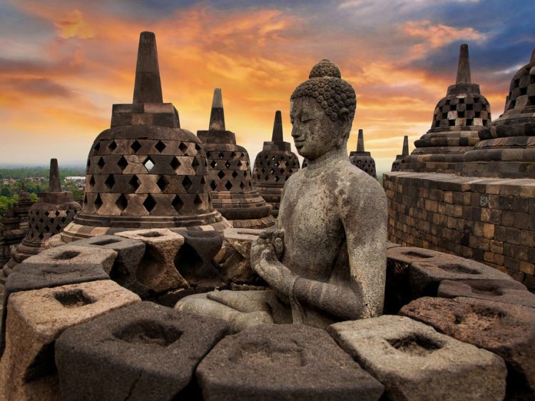Borobudur-Temple-Sunrise.jpg